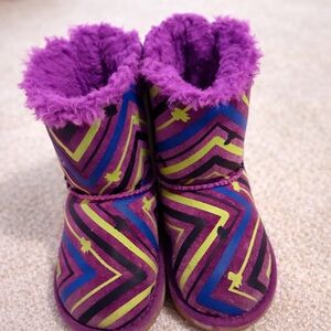 UGG Kids Cozy Lined Boots Purple Size 9